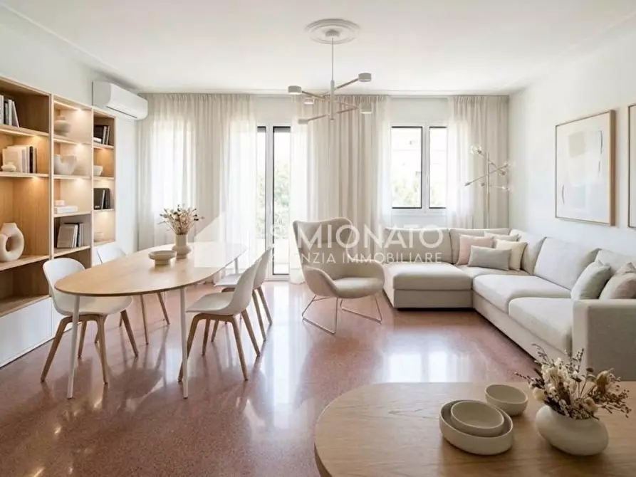 Immagine 2 di Appartamento in vendita  in Via Torcello a Spinea