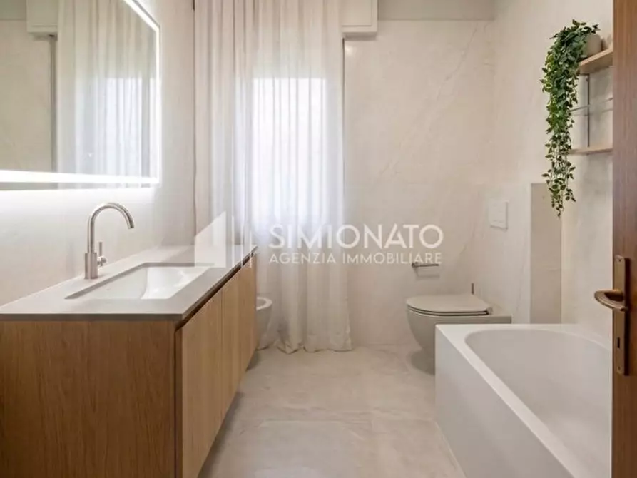 Immagine 10 di Appartamento in vendita  in Via Torcello a Spinea