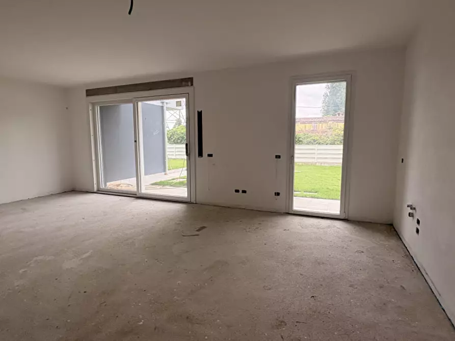 Immagine 5 di Casa trifamiliare in vendita  in Via Francesco Petrarca a Noventa Padovana