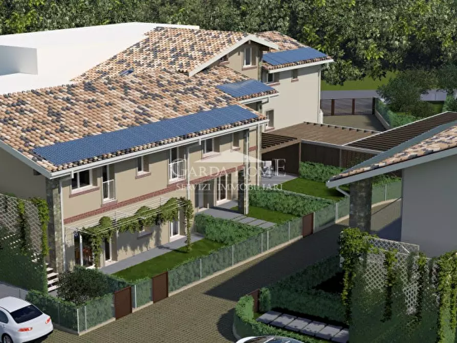 Immagine 3 di Appartamento in vendita  in Via Ettore Andreis a Desenzano Del Garda
