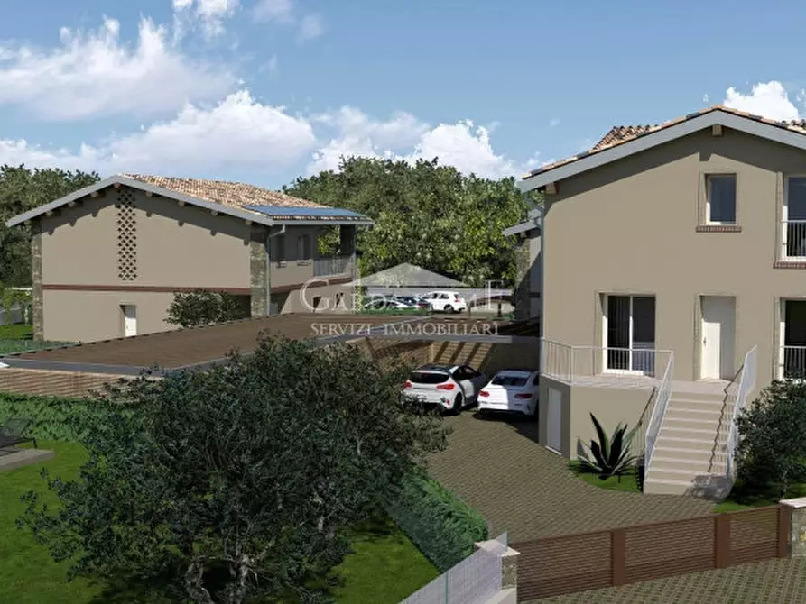 Immagine 4 di Appartamento in vendita  in Via Ettore Andreis a Desenzano Del Garda