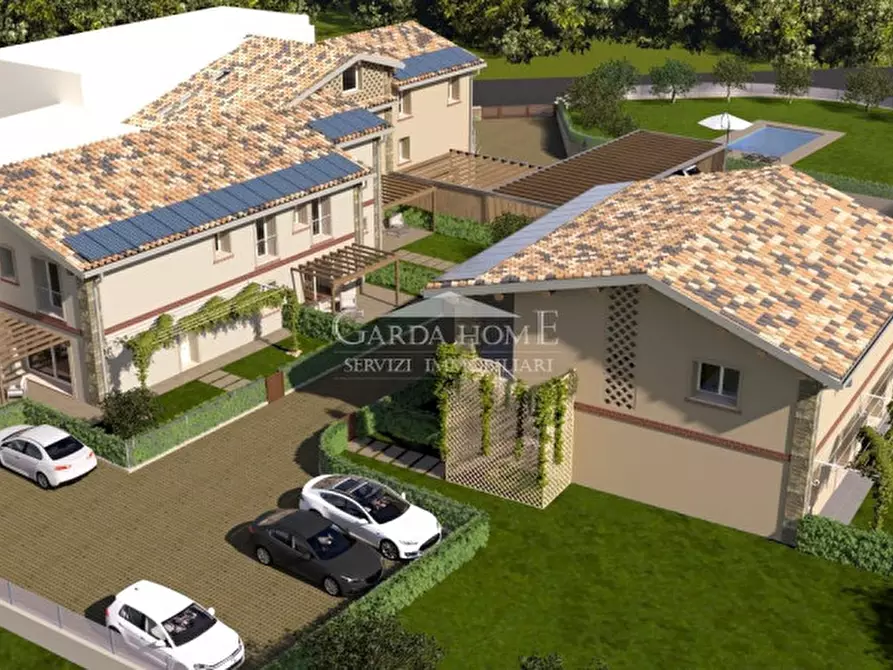 Immagine 7 di Appartamento in vendita  in Via Ettore Andreis a Desenzano Del Garda