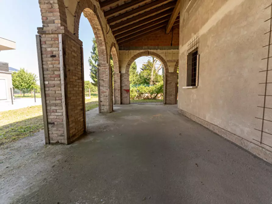 Immagine 16 di Villa in vendita  in Via 8 Marzo, snc a Campolongo Maggiore