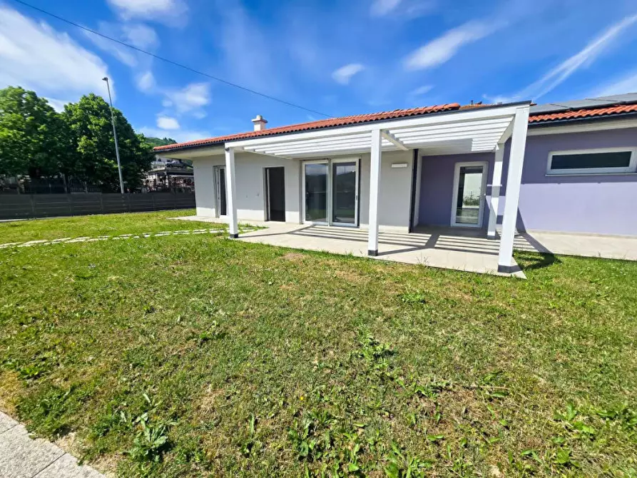 Immagine 2 di Villetta a schiera in vendita  in Via Provinciale a Sassocorvaro Auditore