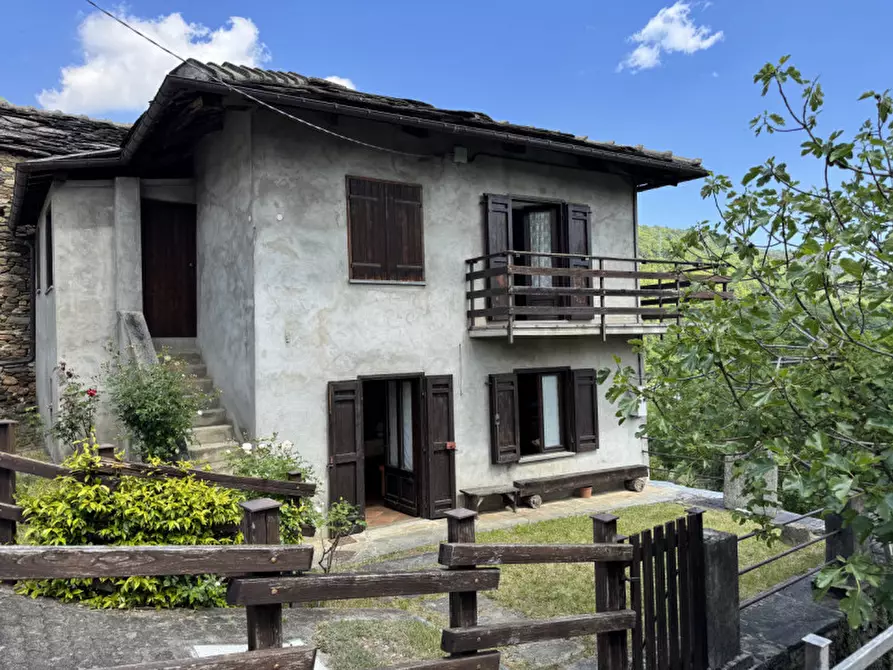 Immagine 1 di Casa indipendente in vendita  in Borgata Saretto a Perosa Argentina