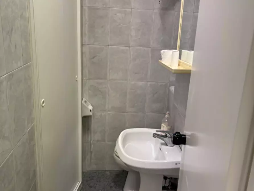Immagine 11 di Ufficio in vendita  in VIA DEI ROSSI a Scandicci