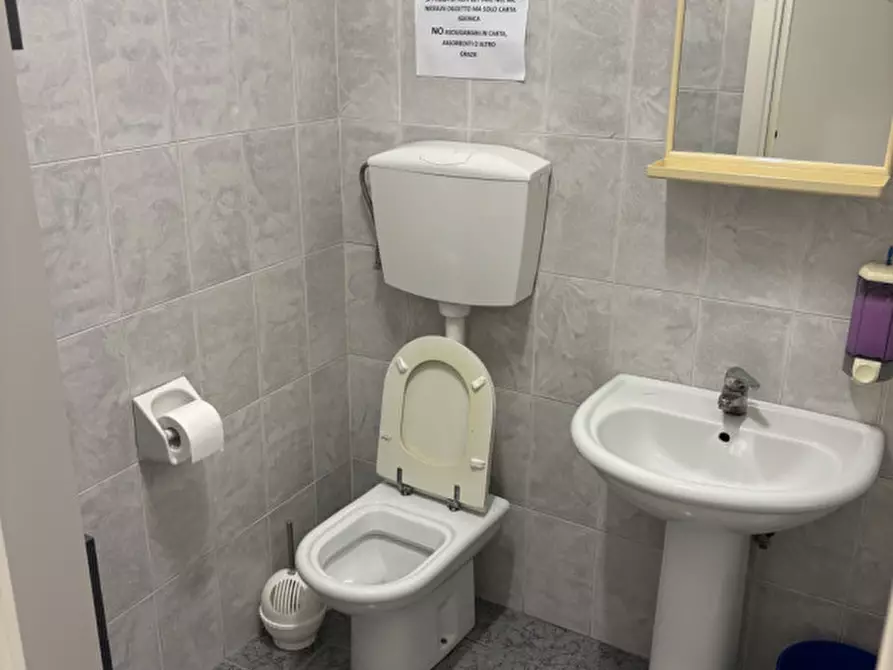 Immagine 12 di Ufficio in vendita  in VIA DEI ROSSI a Scandicci