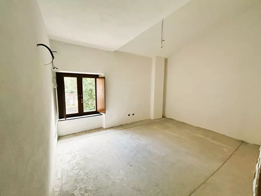 Immagine 13 di Casa indipendente in vendita  in Via Banchi a Avegno