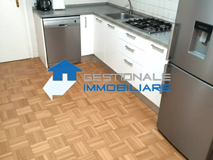 Immagine 10 di Appartamento in vendita  in Via Silvano Pizzi 1 a Livorno