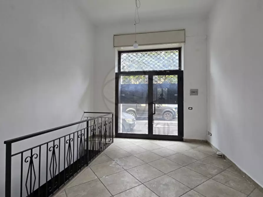 Immagine 1 di Negozio in vendita  in Via Montello, 70g a Terni