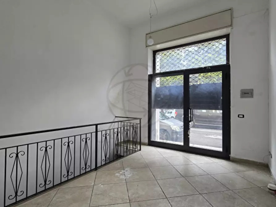 Immagine 2 di Negozio in vendita  in Via Montello, 70g a Terni
