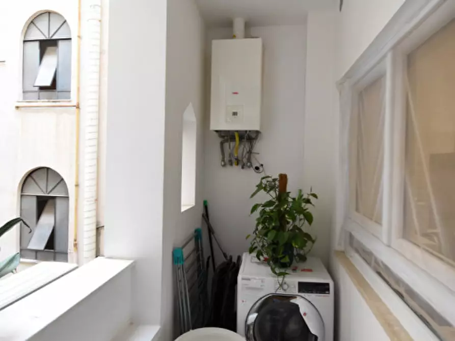 Immagine 19 di Appartamento in vendita  in Via Luciano Manara a Roma