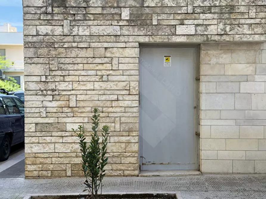 Immagine 2 di Hotel in vendita  in Via Brindisi a Andria