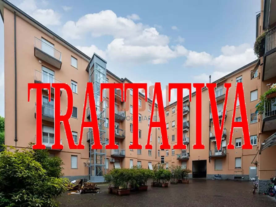 Immagine 1 di Appartamento in vendita  in VIA CALATAFIMI a Monza
