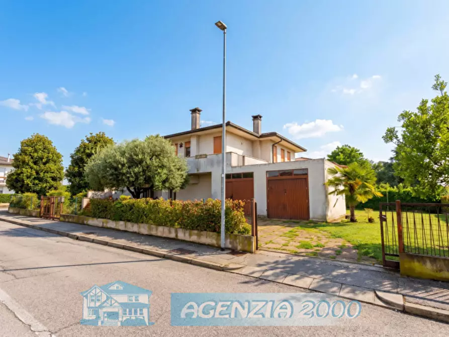Immagine 34 di Casa bifamiliare in vendita  in Via Giuseppe Suman 6 a Arre
