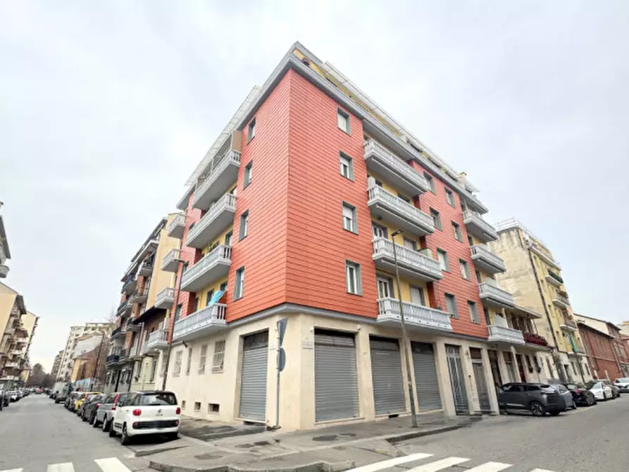 Immagine 1 di Appartamento in vendita  in Via Brandizzo a Torino