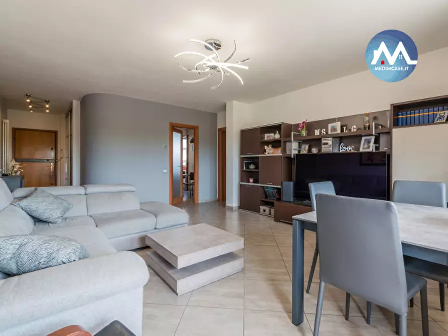 Immagine 3 di Appartamento in vendita  in Via Lambro a Pesaro