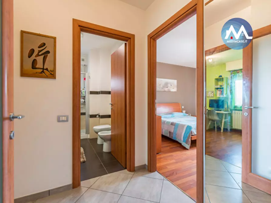 Immagine 11 di Appartamento in vendita  in Via Lambro a Pesaro
