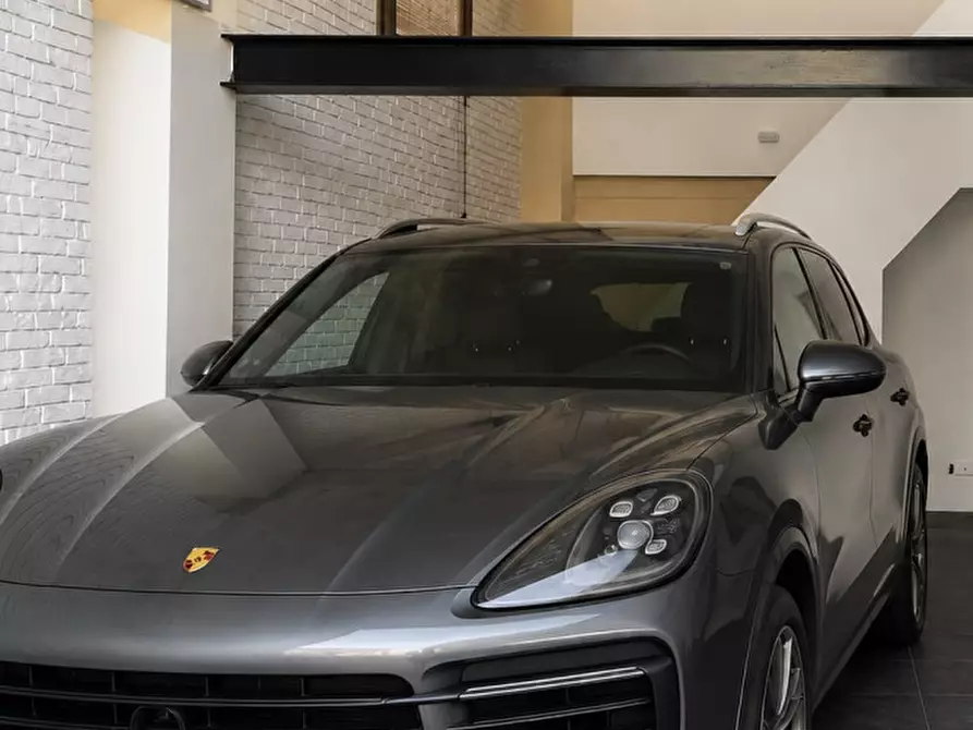 Immagine 1 di Garage in vendita  in Contra' Piazza del Castello a Vicenza