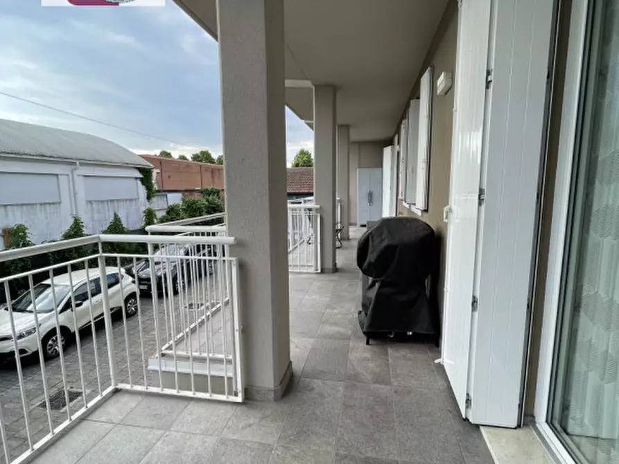 Immagine 4 di Appartamento in vendita  in Via Nizza a Piazzola Sul Brenta