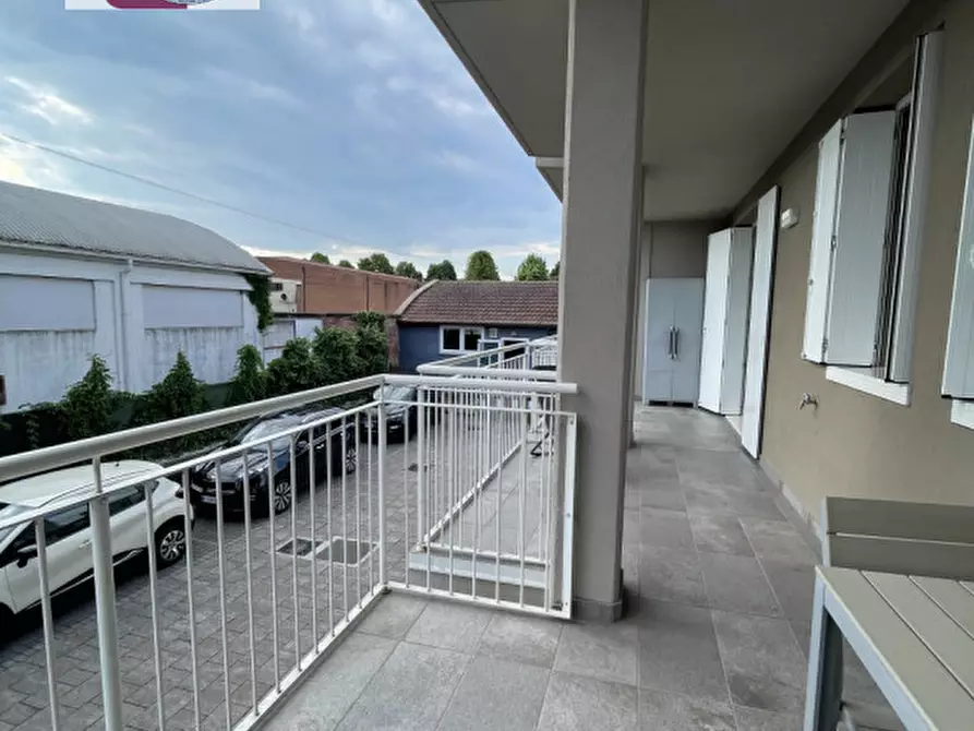 Immagine 30 di Appartamento in vendita  in Via Nizza a Piazzola Sul Brenta