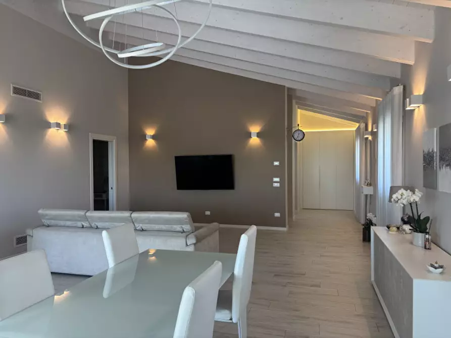 Immagine 5 di Attico in vendita  in Via Vittorio Bachelet a Villafranca Padovana