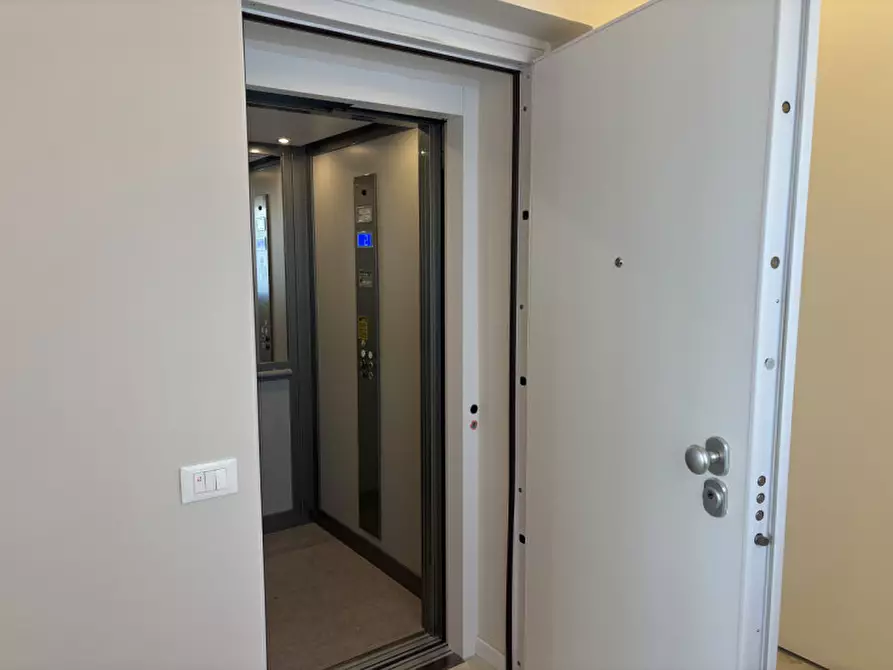 Immagine 30 di Attico in vendita  in Via Vittorio Bachelet a Villafranca Padovana