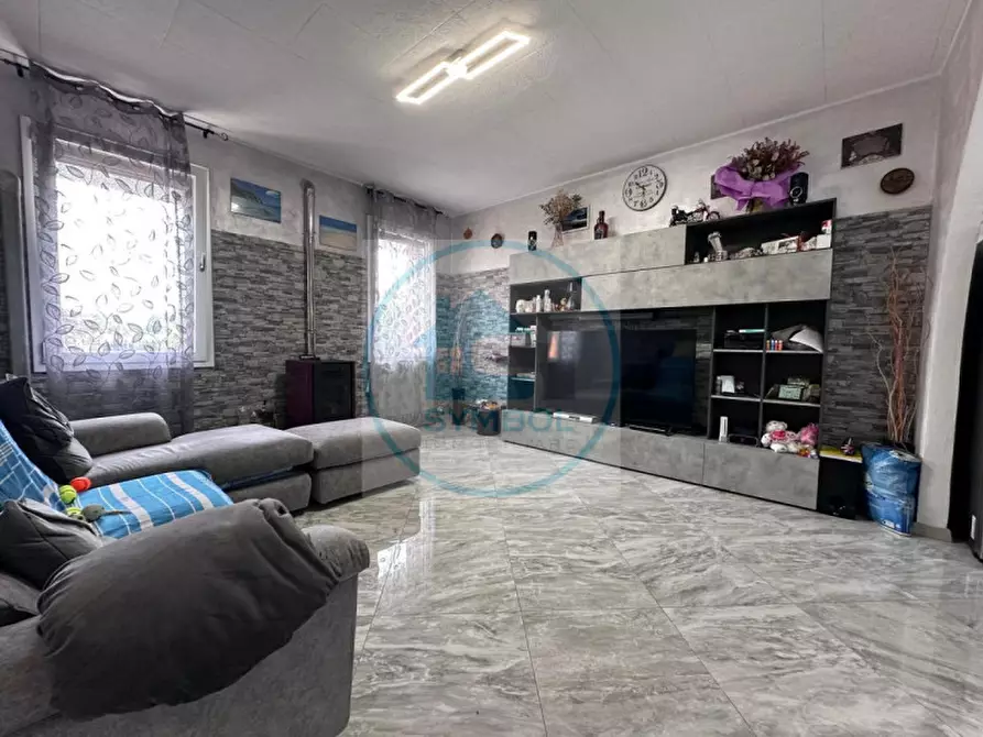 Immagine 1 di Casa trifamiliare in vendita  in via Varotara a Mirano