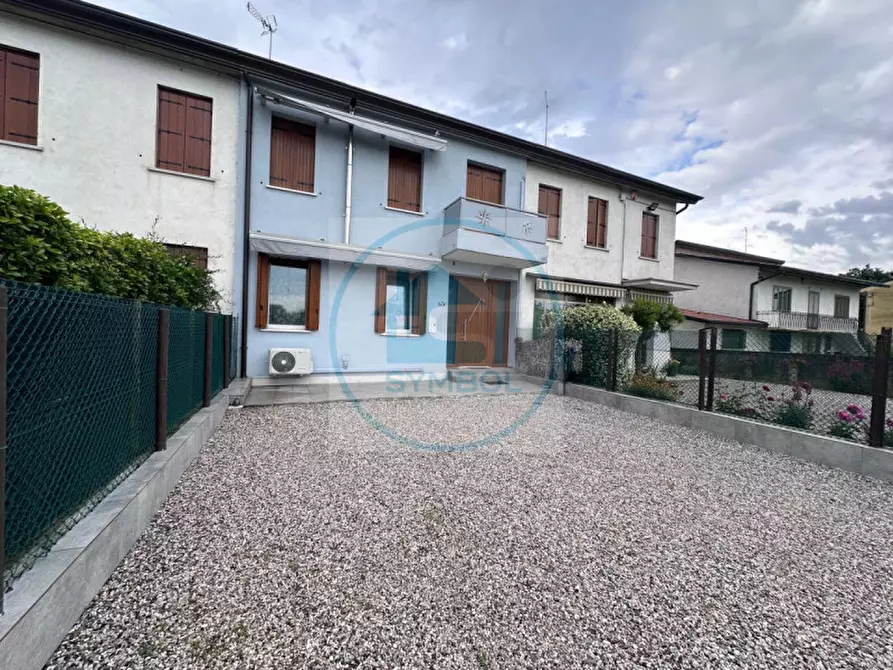 Immagine 12 di Casa trifamiliare in vendita  in via Varotara a Mirano
