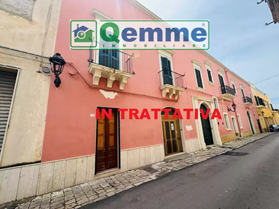 Immagine 1 di Palazzo in vendita  in Via Regina Elena a San Cesario Di Lecce