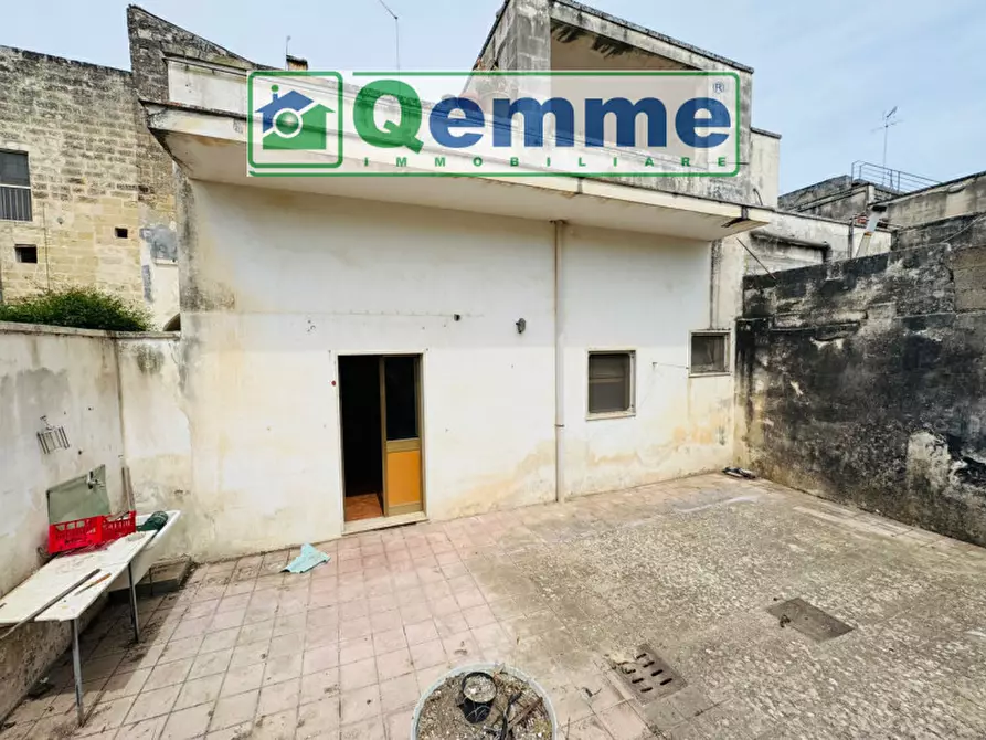 Immagine 27 di Palazzo in vendita  in Via Regina Elena a San Cesario Di Lecce