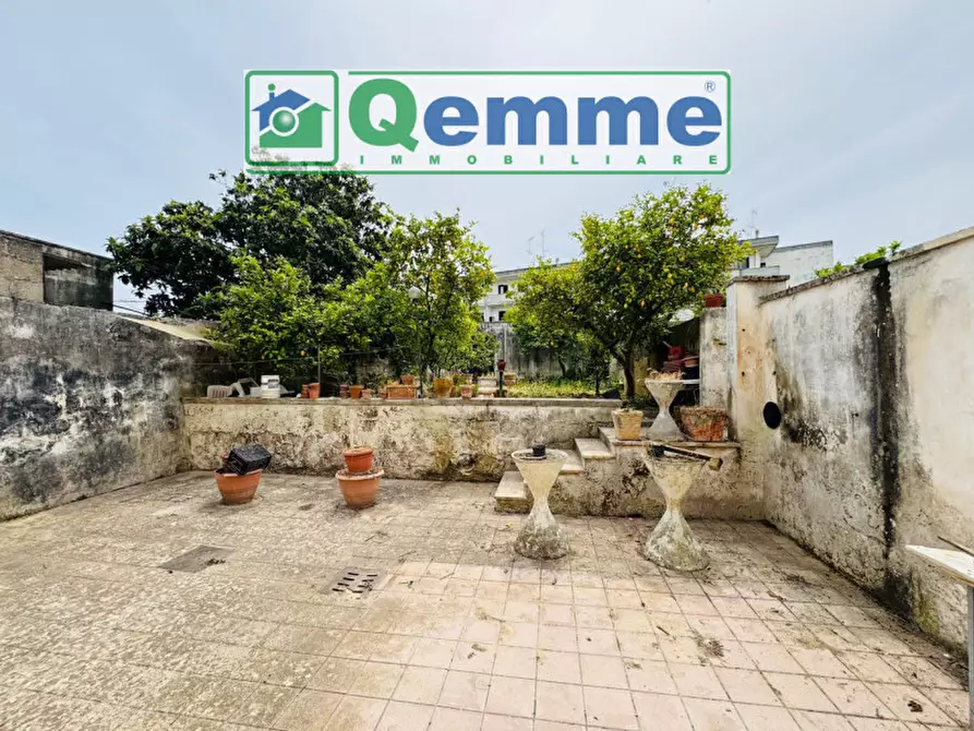 Immagine 28 di Palazzo in vendita  in Via Regina Elena a San Cesario Di Lecce
