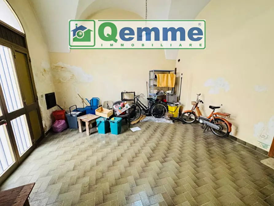 Immagine 35 di Palazzo in vendita  in Via Regina Elena a San Cesario Di Lecce