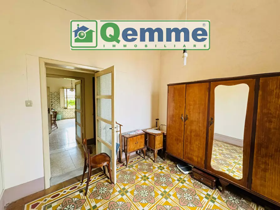 Immagine 40 di Palazzo in vendita  in Via Regina Elena a San Cesario Di Lecce