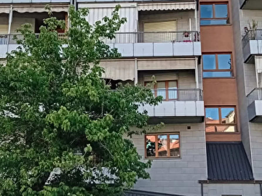 Immagine 1 di Garage in vendita  in Corso Umbria 14 a Torino