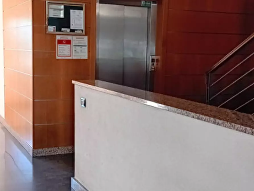 Immagine 5 di Garage in vendita  in Corso Umbria 14 a Torino