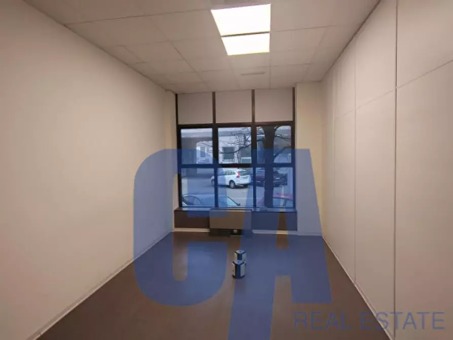 Immagine 6 di Ufficio in affitto  in VIALE CERTOSA a Milano