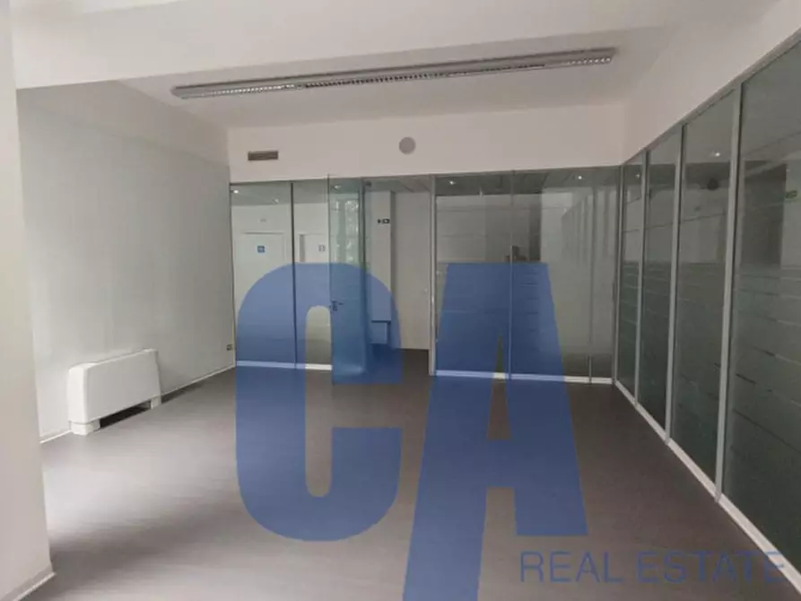 Immagine 21 di Ufficio in affitto  in VIALE CERTOSA a Milano