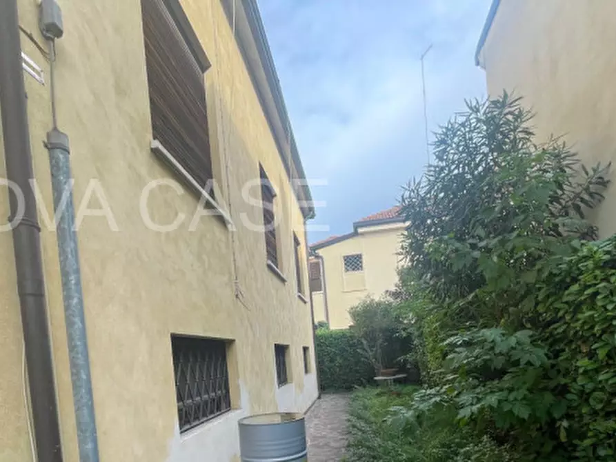 Immagine 4 di Casa indipendente in vendita  in via san massimo a Padova