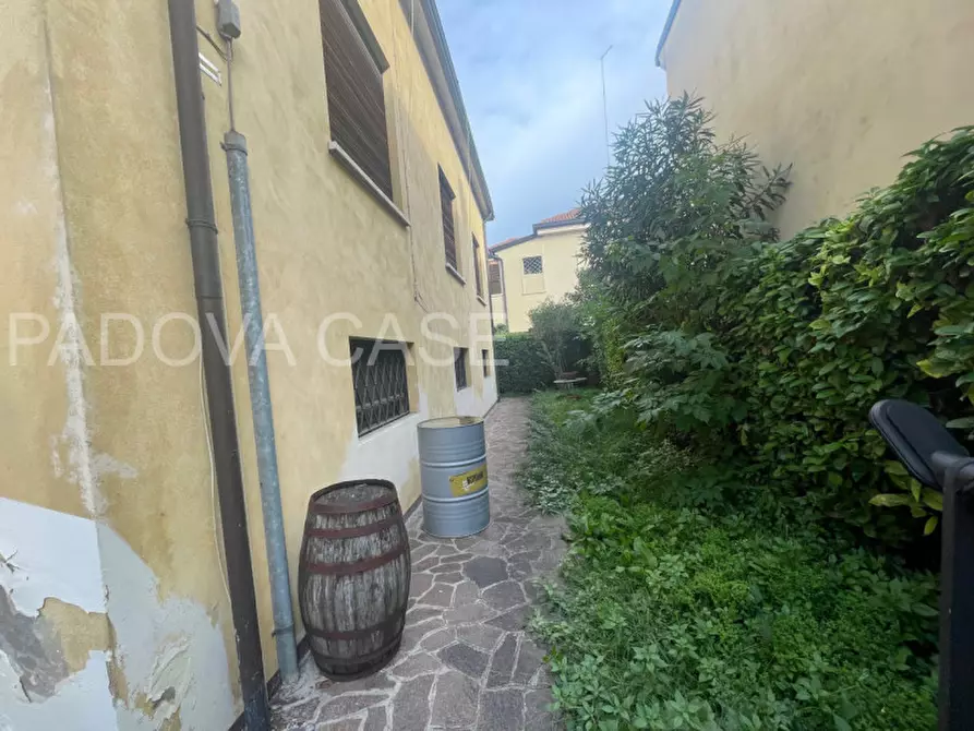 Immagine 8 di Casa indipendente in vendita  in via san massimo a Padova