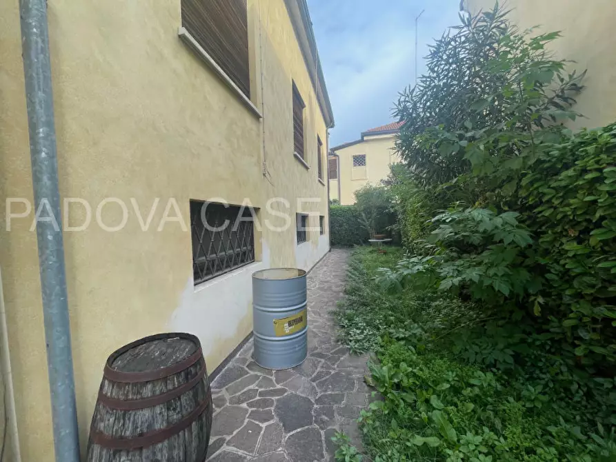 Immagine 9 di Casa indipendente in vendita  in via san massimo a Padova