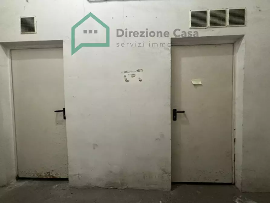 Immagine 6 di Magazzino in vendita  in via g.f. pinto, 43 a Napoli
