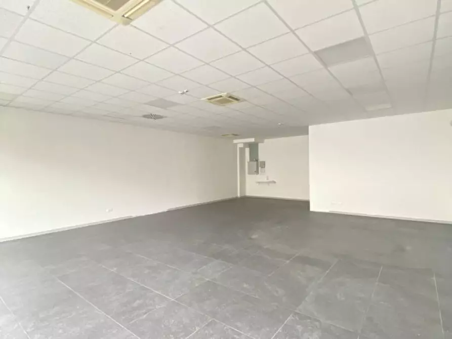 Immagine 2 di Ufficio in vendita  a Gavardo