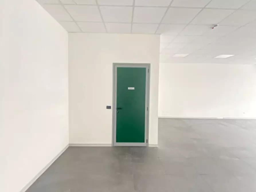 Immagine 3 di Ufficio in vendita  a Gavardo
