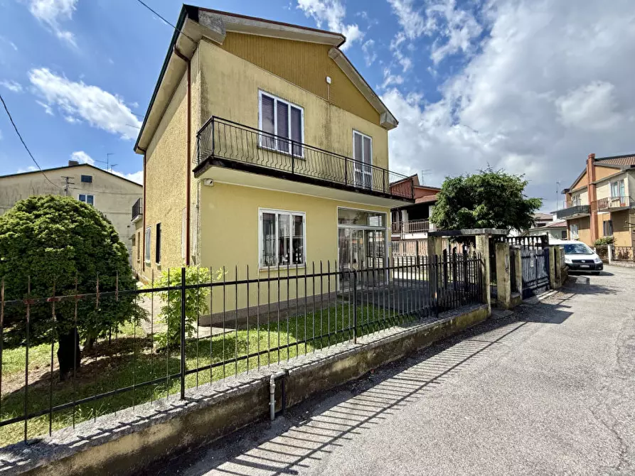 Immagine 1 di Casa indipendente in vendita  in Via Cesare Beccaria a Legnago