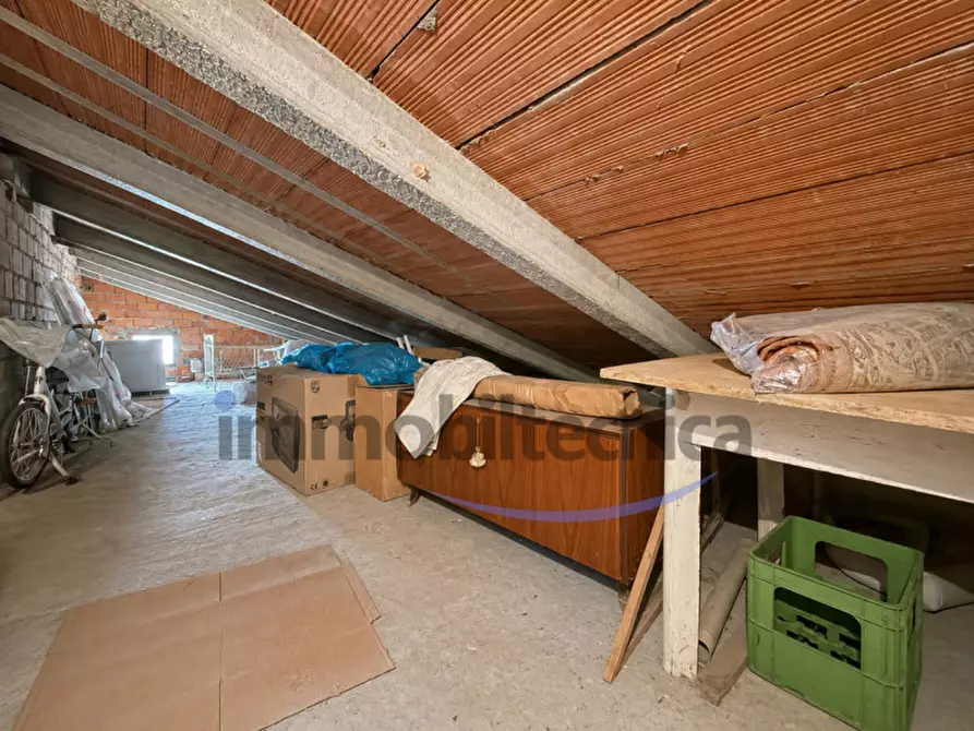 Immagine 14 di Appartamento in vendita  in Giovi a Arezzo