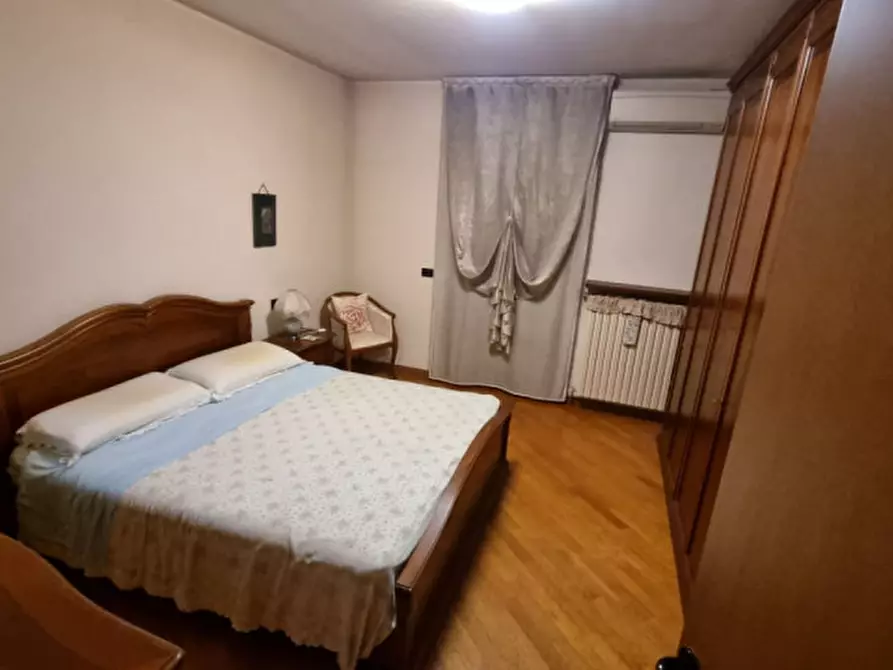 Immagine 9 di Villetta a schiera in vendita  in Via Roma, 1 a Alzano Lombardo