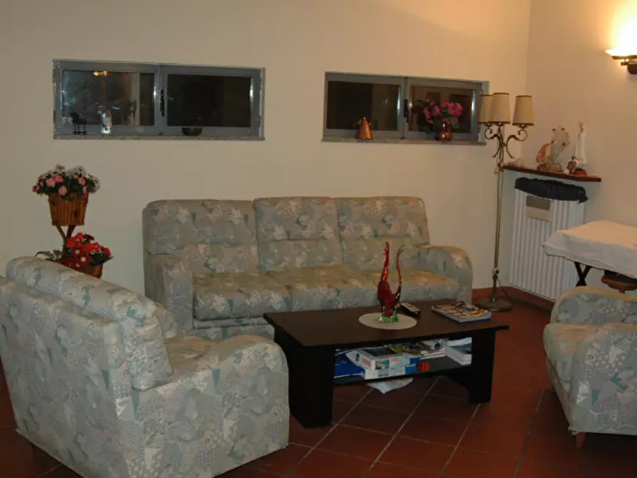 Immagine 10 di Villetta a schiera in vendita  in Via Roma, 1 a Alzano Lombardo