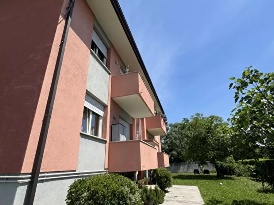 Immagine 1 di Appartamento in vendita  in Via Francesco Baracca a Cordenons