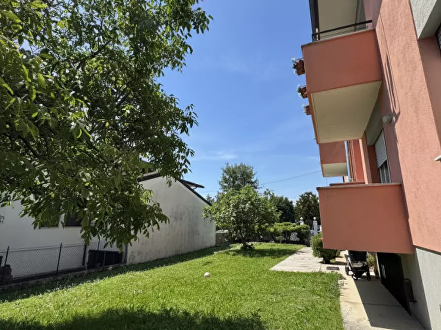 Immagine 13 di Appartamento in vendita  in Via Francesco Baracca a Cordenons